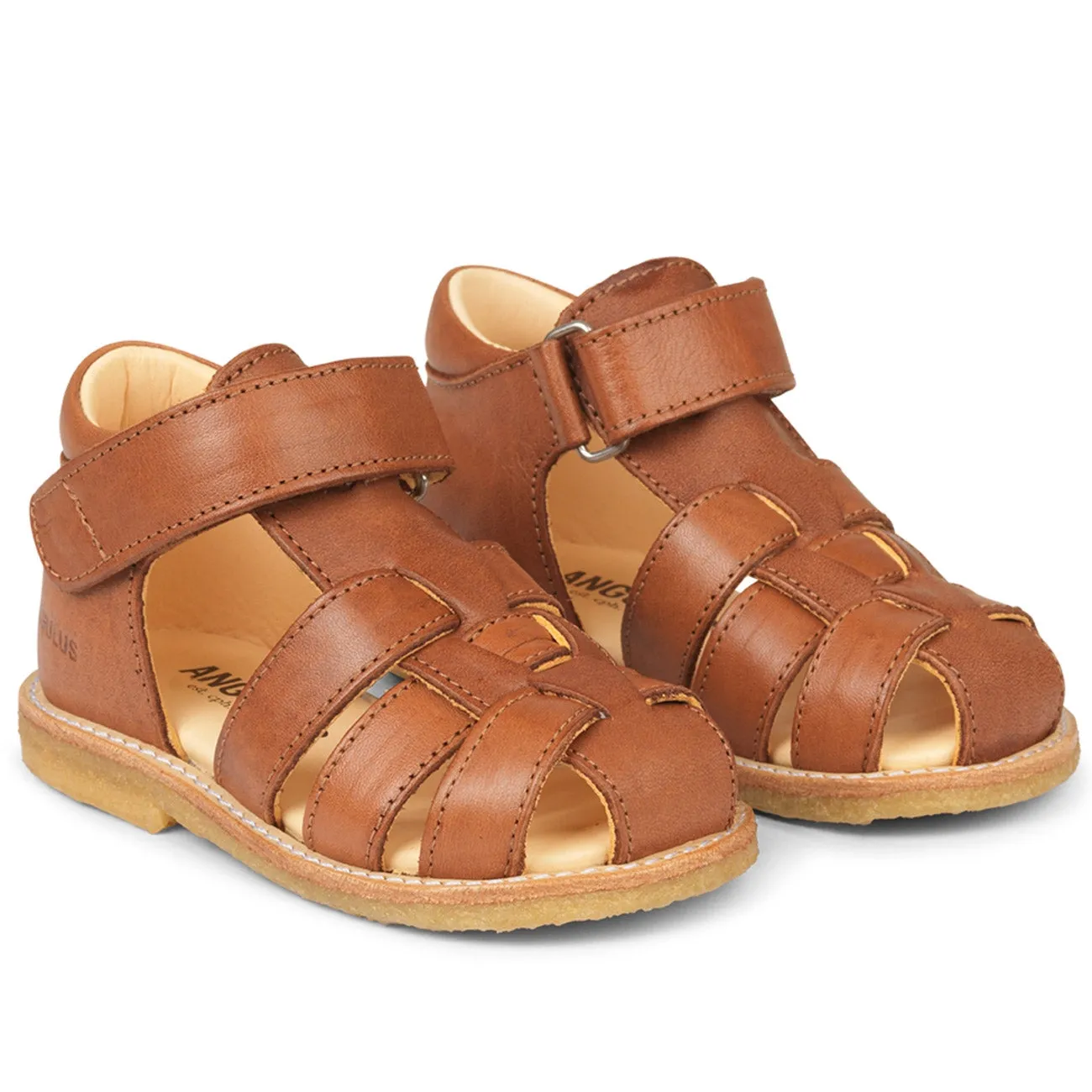 Angulus Sandal w. Closed Toe and Velcro Cognac 5019-101-1838