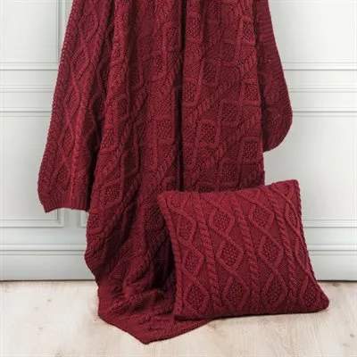 Cable Knit Pillow - Red