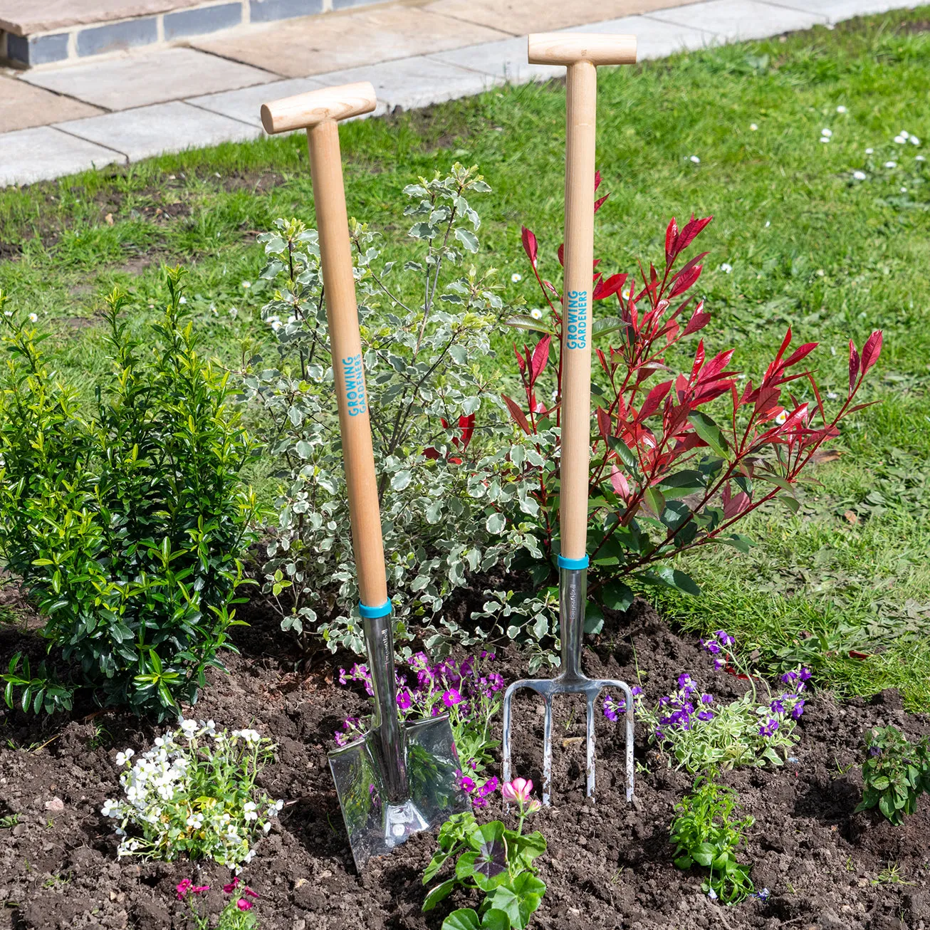 Children's Garden Spade - RHS Growing Gardeners