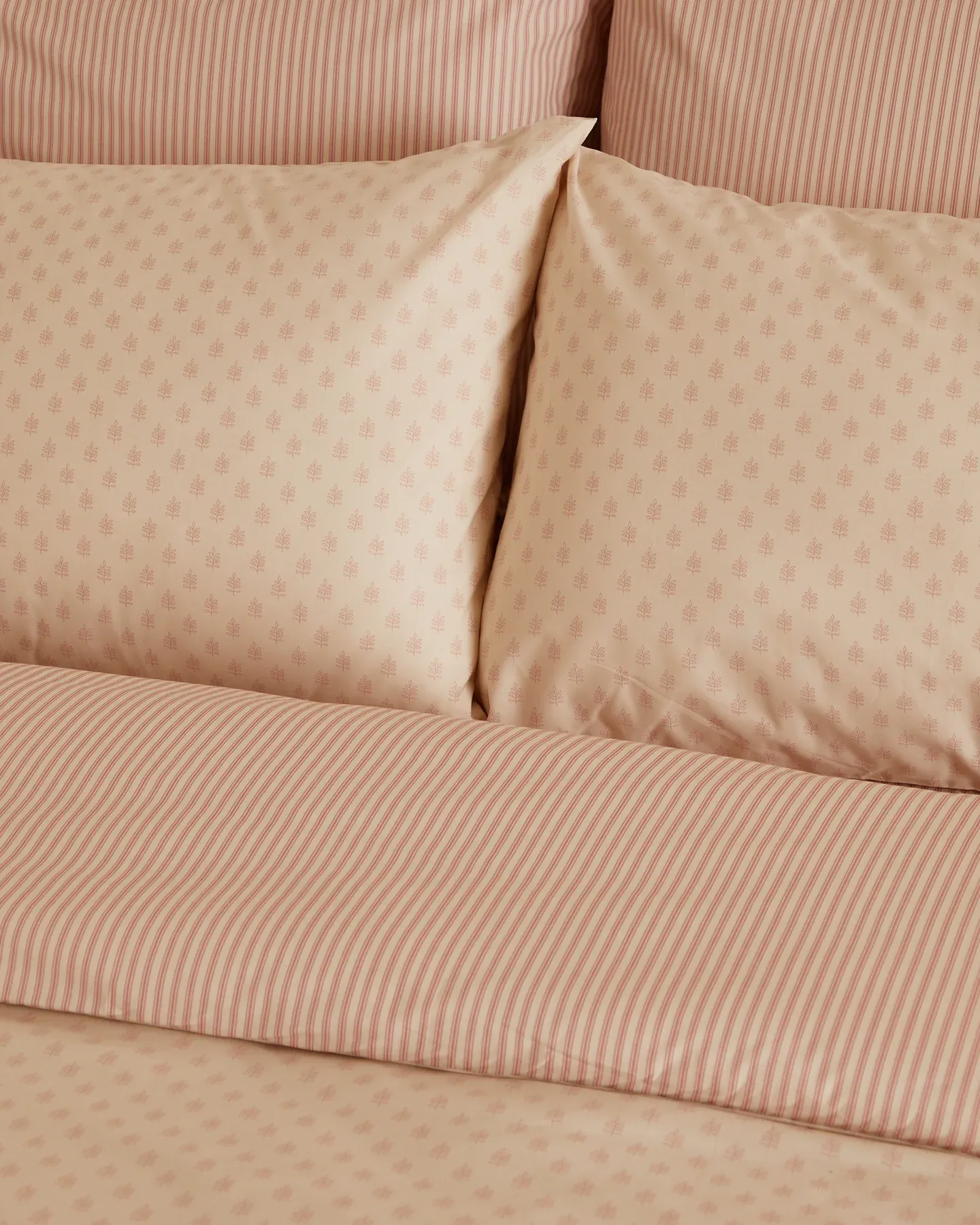 Foxford Rose Fern Duvet Set