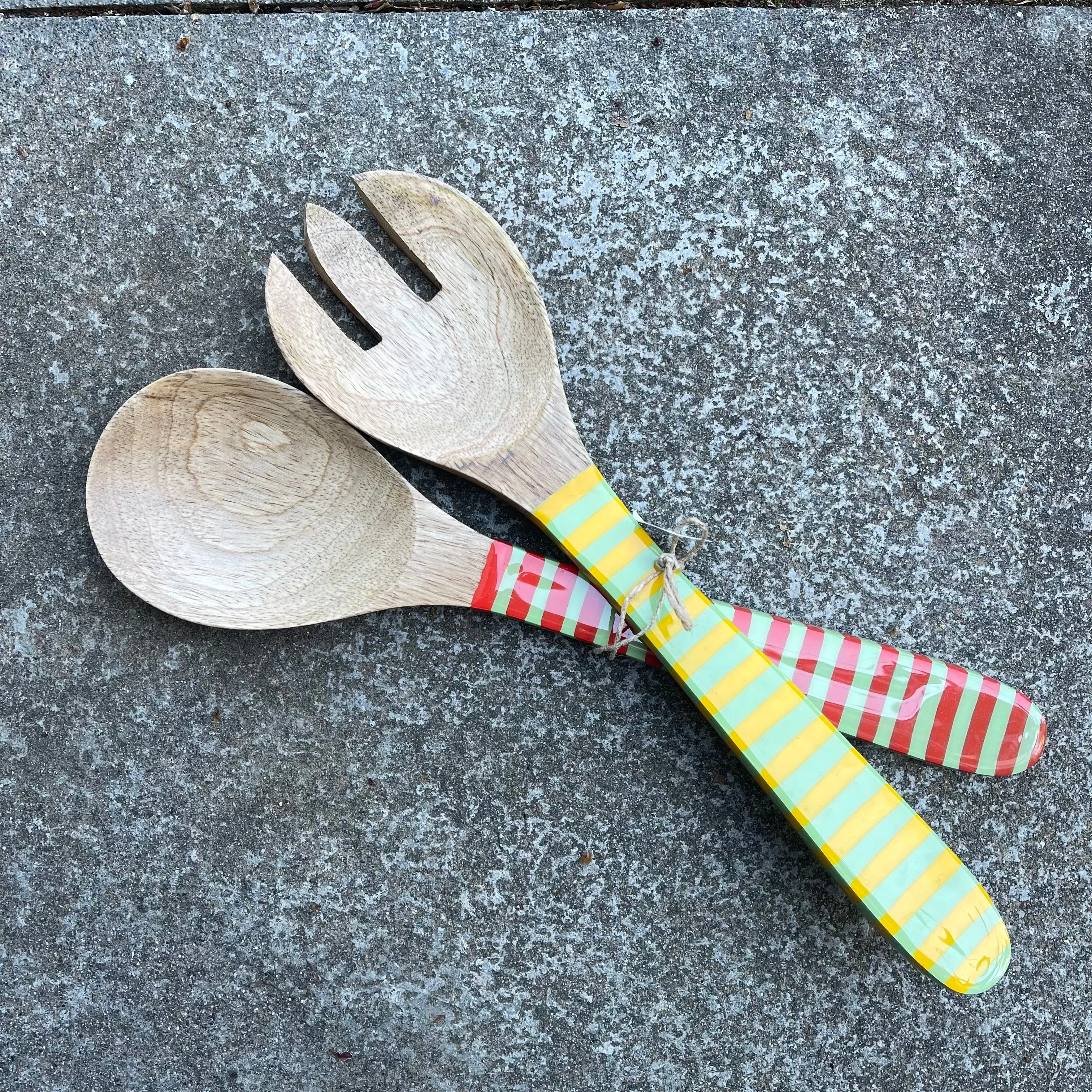 Red Fish Mango Wood Salad Bowl and Tongs