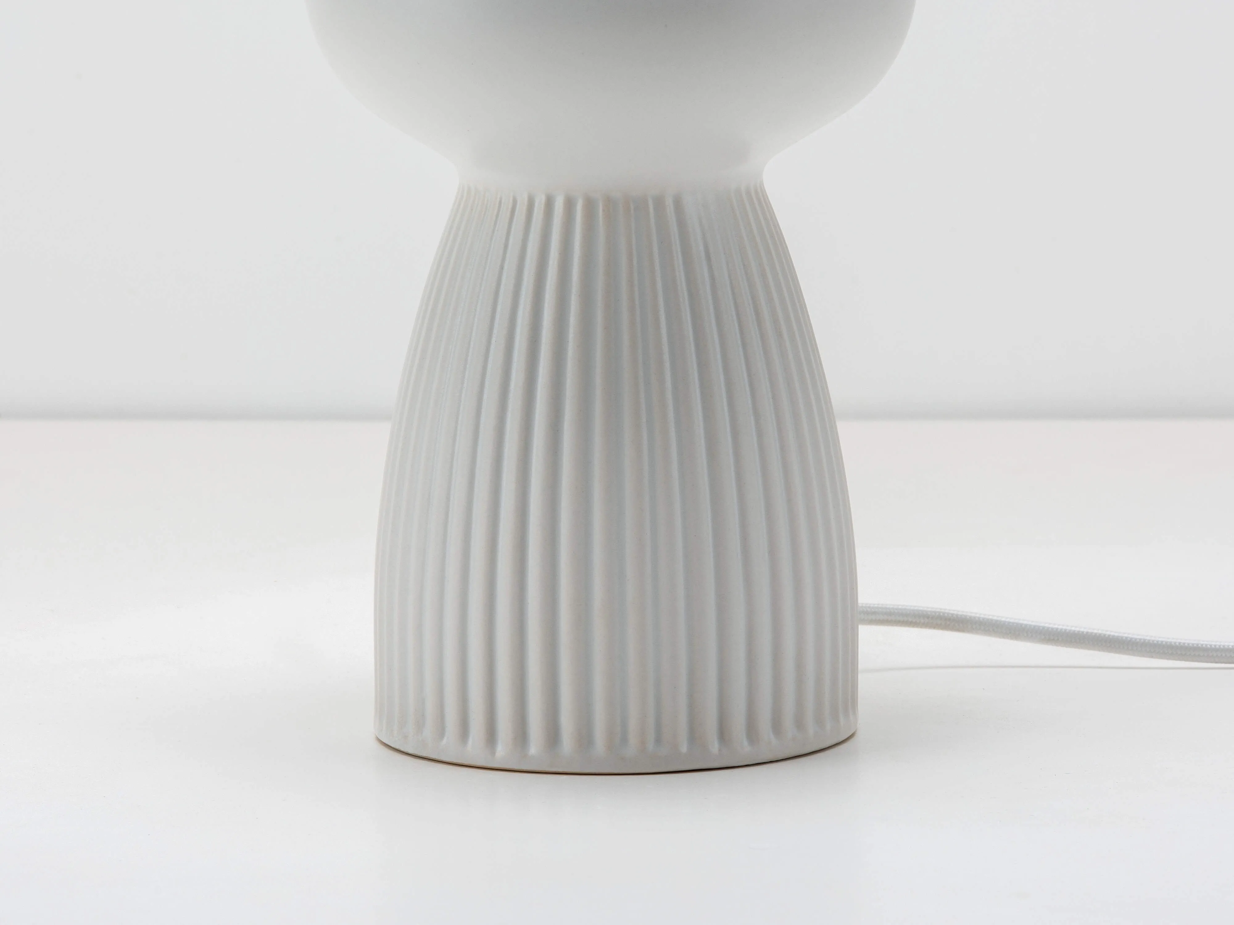 Sand ceramic table lamp